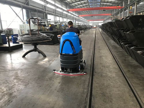 洗地機，掃地機，工業(yè)吸塵器，高壓清洗機，洗掃一體機，駕駛式洗地機，手推式洗地機，駕駛式掃地機，手推式掃地機，長沙亮點環(huán)保官網(wǎng)，商用吸塵器，長沙洗地機，長沙掃地機，長沙高壓清洗機，湖南工業(yè)吸塵器，湖南掃地機，湖南高壓清洗機，湖南工業(yè)吸塵器
