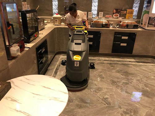 洗地機(jī)，掃地機(jī)，工業(yè)吸塵器，高壓清洗機(jī)，洗掃一體機(jī)，駕駛式洗地機(jī)，手推式洗地機(jī)，駕駛式掃地機(jī)，手推式掃地機(jī)，長沙亮點環(huán)保官網(wǎng)，商用吸塵器，長沙洗地機(jī)，長沙掃地機(jī)，長沙高壓清洗機(jī)，湖南工業(yè)吸塵器，湖南掃地機(jī)，湖南高壓清洗機(jī)，湖南工業(yè)吸塵器